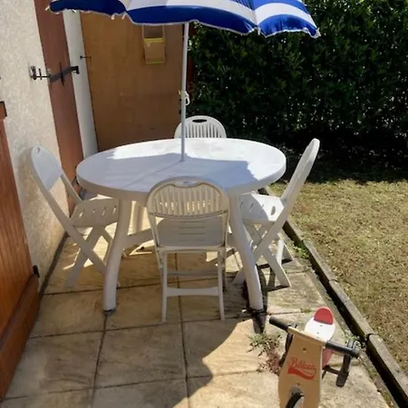 L'esperluette شقة *